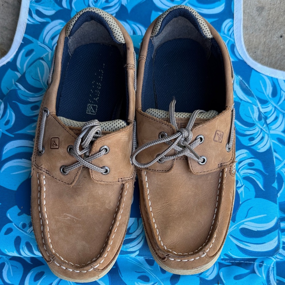 Sperry Tan Leather Boat Shoes